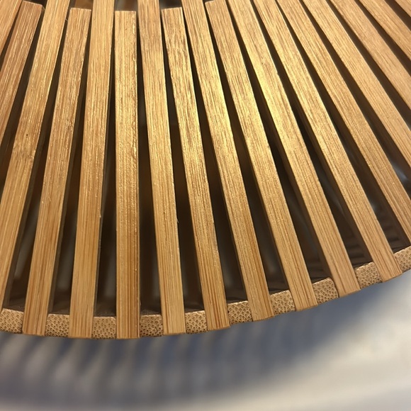 NEW Bamboo Handbag. Never worn - Picture 7 of 7